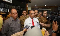 Permalink to Pj. Gubernur Samsudin Didampingi Sekdaprov Fahrizal dan Pejabat Tinggi Pratama Kunjungi DPRD Lampung
