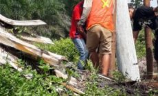 Permalink to Tak Susah Lagi Nikmati Aliran Listrik, Warga Kampung Sawah Desa Mendis Jaya Ucapkan Terima Kasih