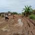 Permalink to Akibat Jalan Rusak Siswa Malas Berangkat Ke Sekolah, Kades Tirta Laga Mengambil Tindakan Gotong Royong. Berharap Pemda Mesuji Berikan Perhatian